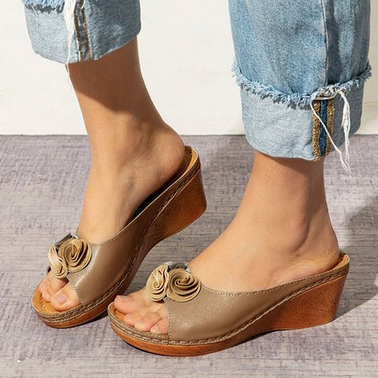 Lisa - Floral Wedge Sandals